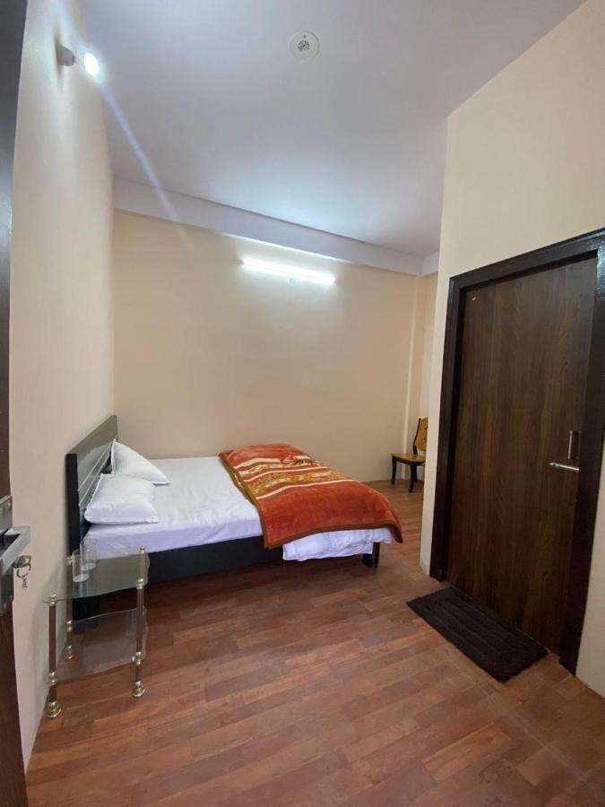 Chirag Homestay Kainchi Nainital Luaran gambar